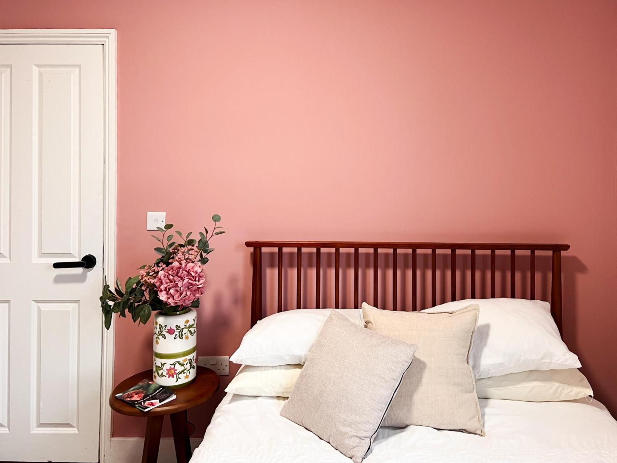 Zozy Whimsical Land Hotel London Bagian luar foto