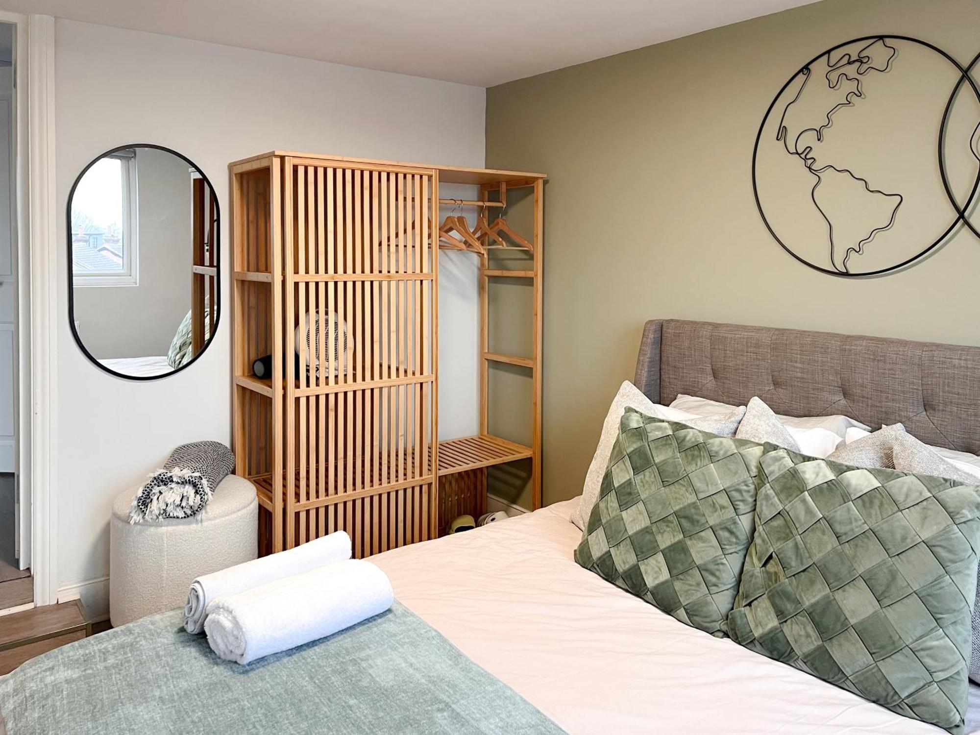 Zozy Whimsical Land Hotel London Bagian luar foto